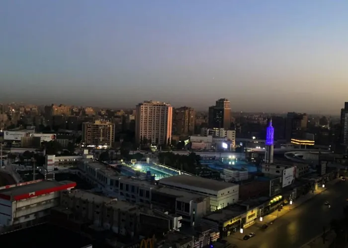 شقة في المهندسين - اطلالة كاملة على نادي الزمالك