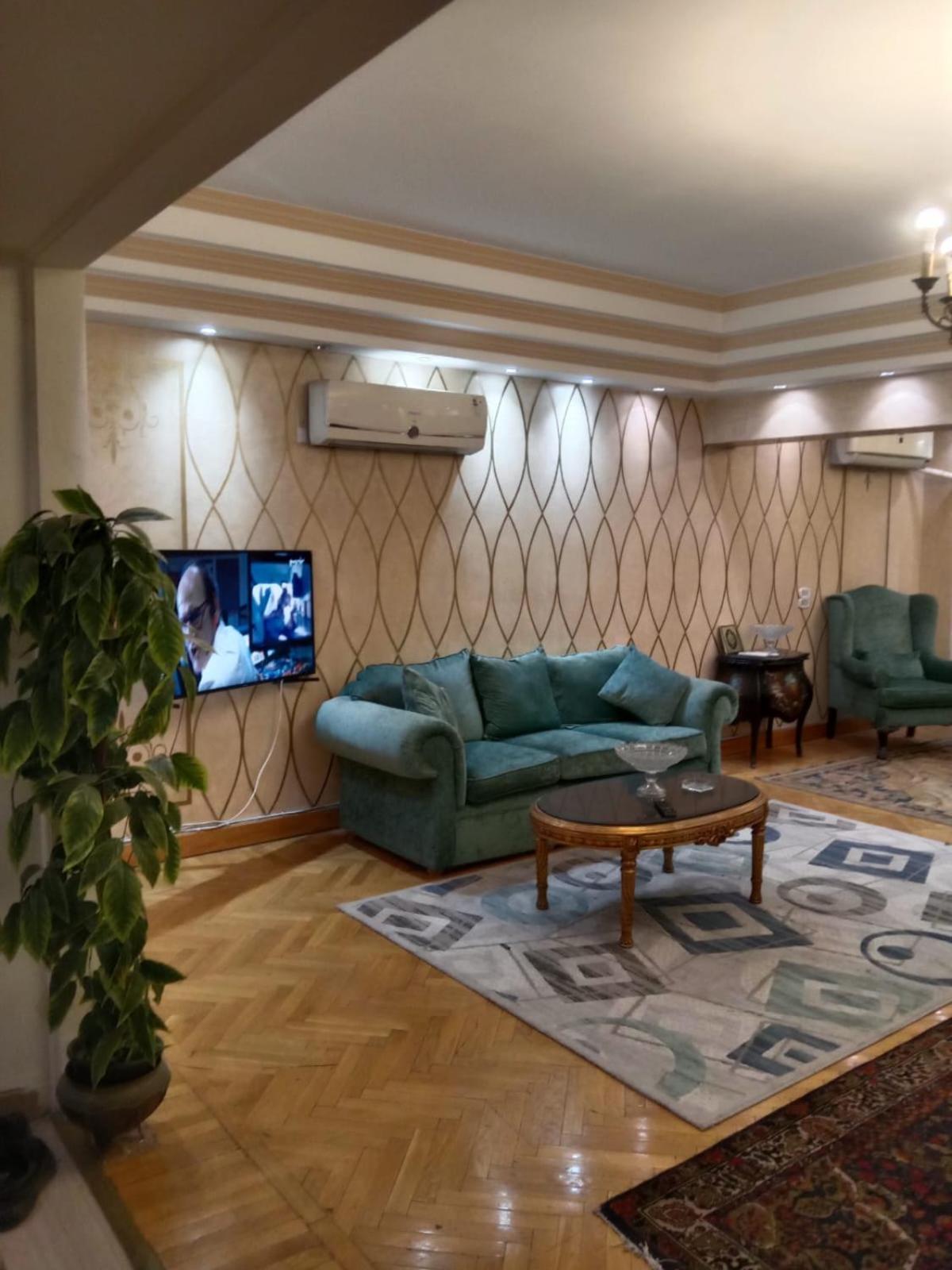 Apartment في المهندسين - اطلالة كاملة على نادي الزمالك *