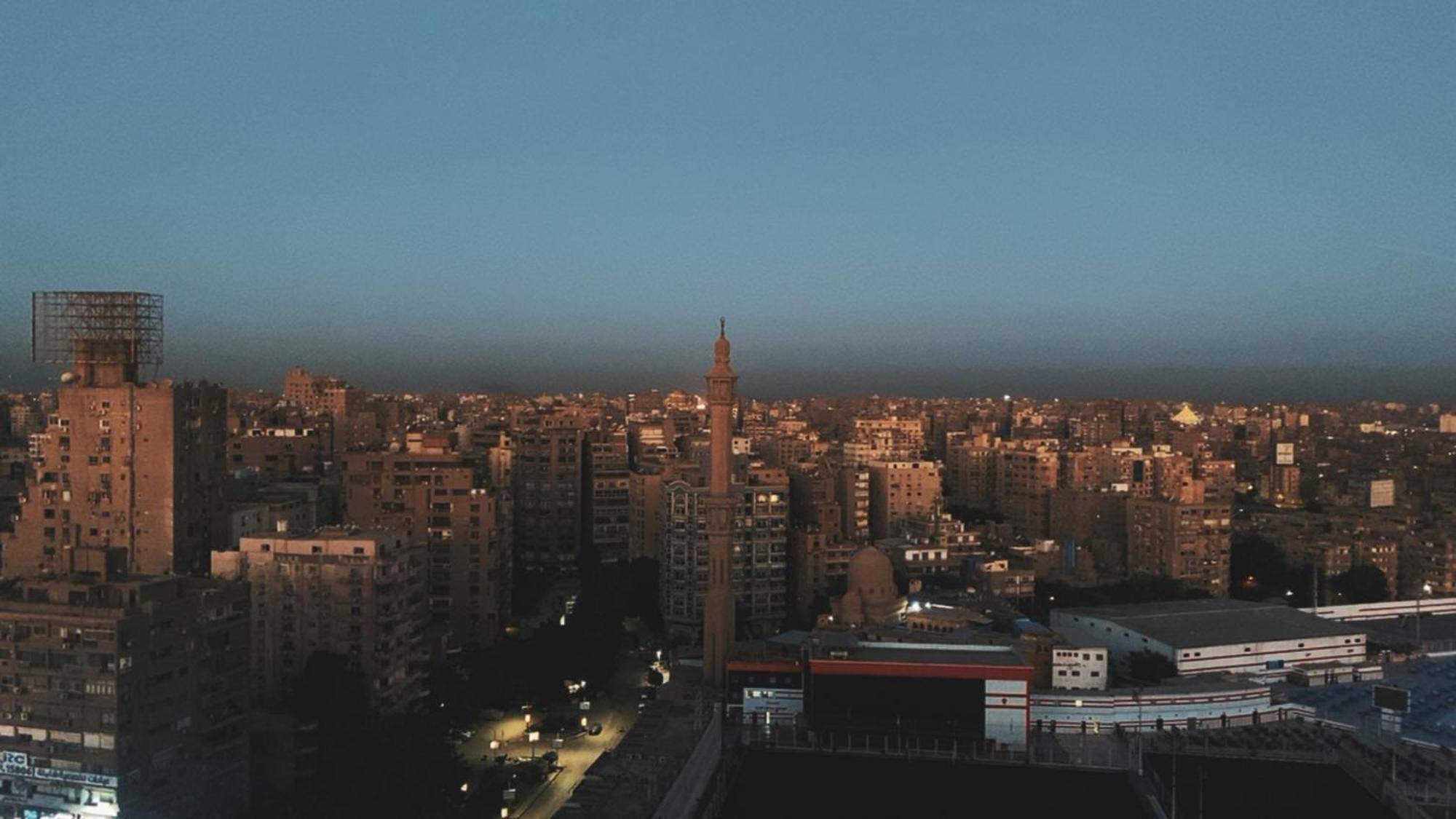 في المهندسين - اطلالة كاملة على نادي الزمالك Apartment